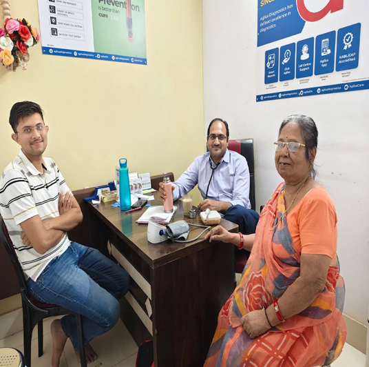 Dr Subramanyam performing advanced heart treatment in Vizag